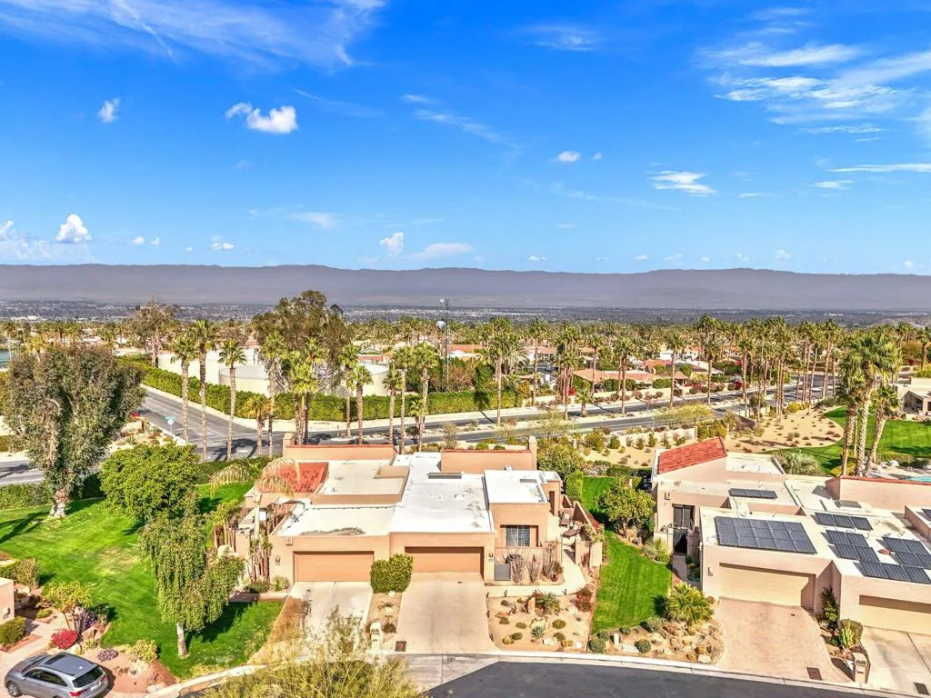 48628 Sundrop Court, Palm Desert, California 92260 home-pic-45