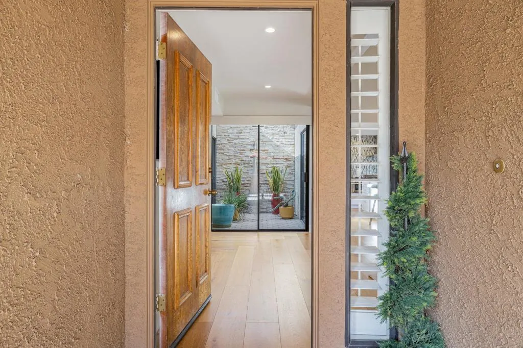 48628 Sundrop Court, Palm Desert, California 92260 home-pic-39