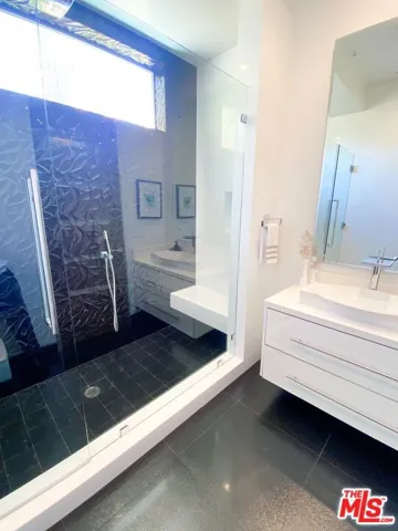 6221 Maryland Drive, Los Angeles, California 90048
