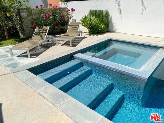 6221 Maryland Drive, Los Angeles, California 90048