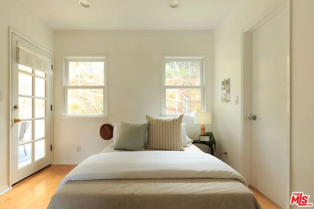 468 Glen Holly Drive, Pasadena, California 91105 home-pic-19