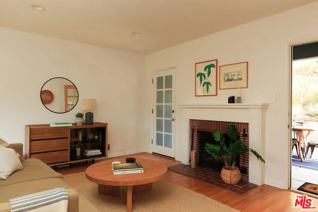 468 Glen Holly Drive, Pasadena, California 91105 home-pic-3