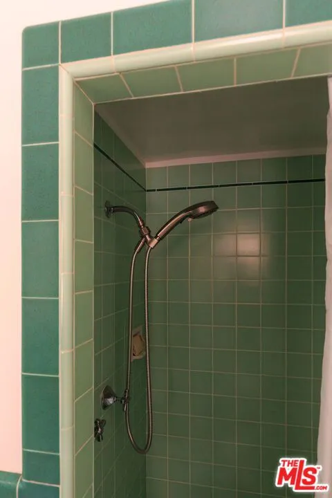 468 Glen Holly Drive, Pasadena, California 91105 home-pic-17