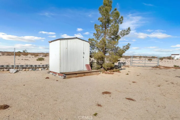 1226 Meldora Avenue, 29 Palms, California 92277