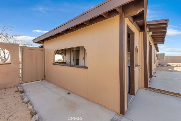 1226 Meldora Avenue, 29 Palms, California 92277