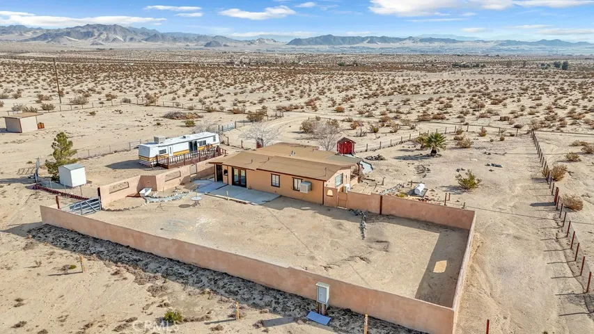 1226 Meldora Avenue, 29 Palms, California 92277
