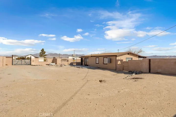1226 Meldora Avenue, 29 Palms, California 92277