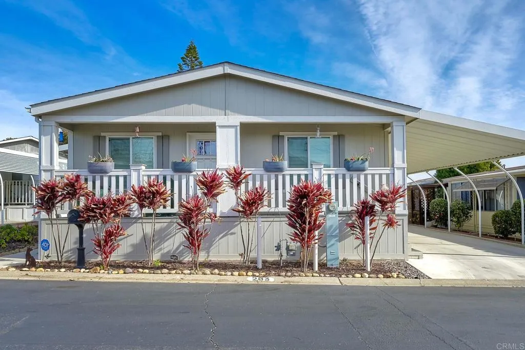 525 W El Norte Parkway Spc 203, Escondido, California 92026 home-pic-0