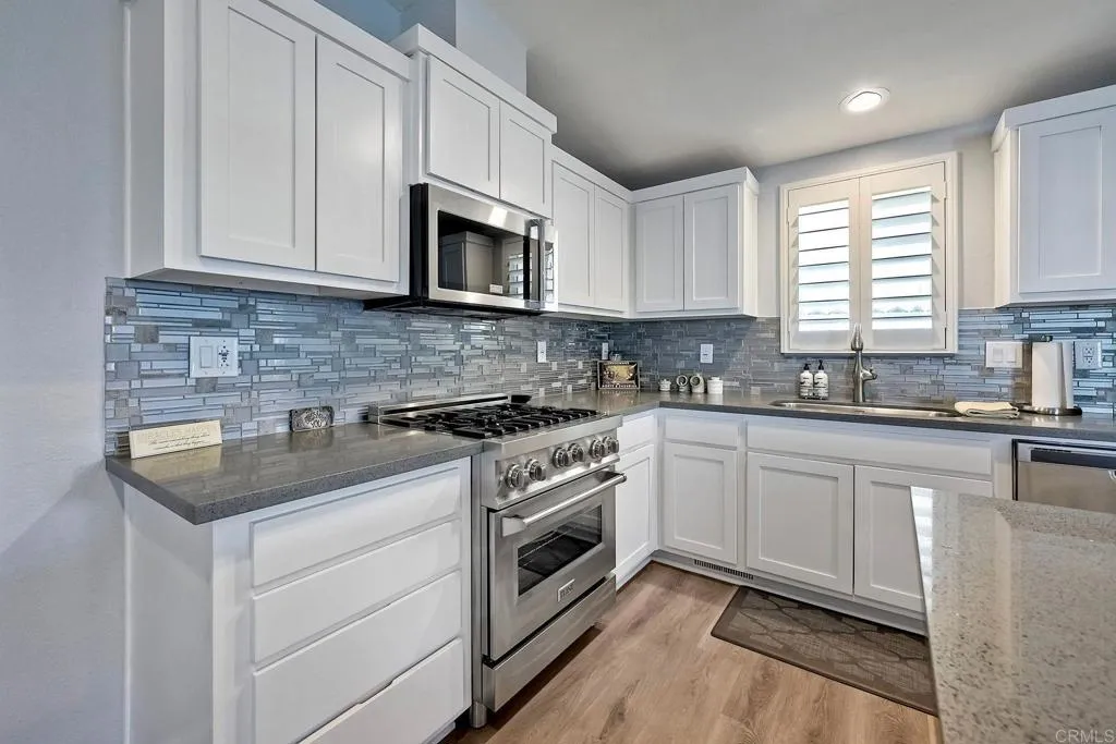 525 W El Norte Parkway Spc 203, Escondido, California 92026 home-pic-5