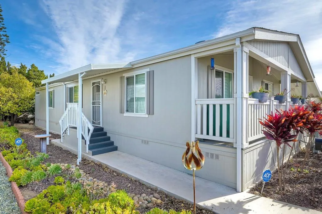 525 W El Norte Parkway Spc 203, Escondido, California 92026 home-pic-20