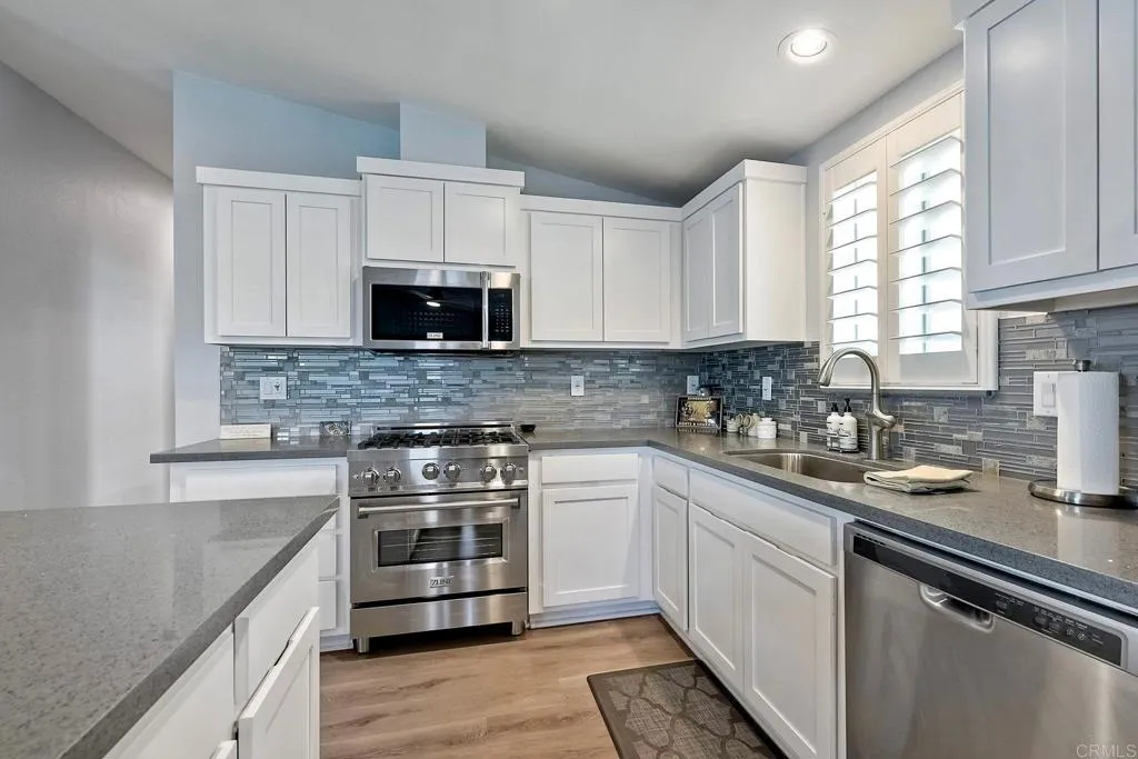 525 W El Norte Parkway Spc 203, Escondido, California 92026 home-pic-7