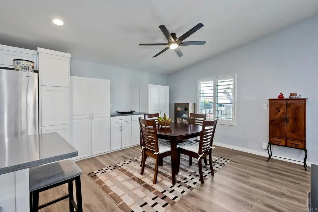 525 W El Norte Parkway Spc 203, Escondido, California 92026 home-pic-3