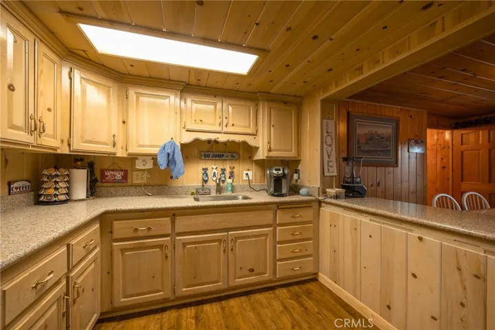 39388 Lodge Road, Fawnskin, California 92333