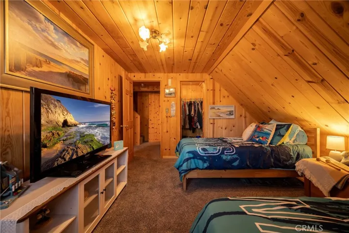 39388 Lodge Road, Fawnskin, California 92333