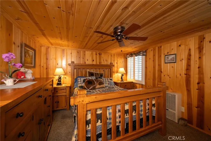 39388 Lodge Road, Fawnskin, California 92333