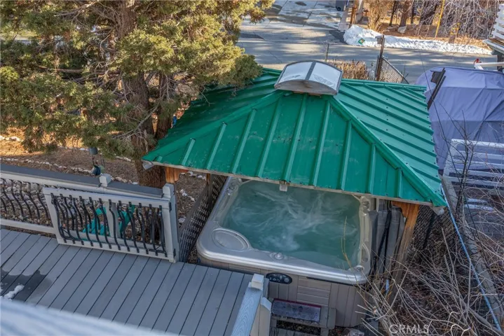 39388 Lodge Road, Fawnskin, California 92333