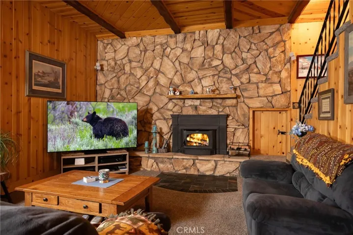 39388 Lodge Road, Fawnskin, California 92333