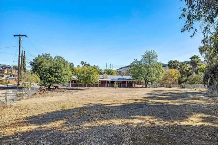 13721 Ridge Hill Rd, El Cajon, California 92021
