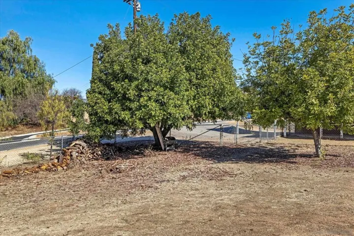 13721 Ridge Hill Rd, El Cajon, California 92021