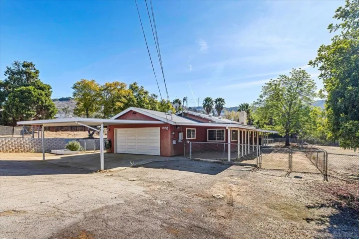 13721 Ridge Hill Rd, El Cajon, California 92021