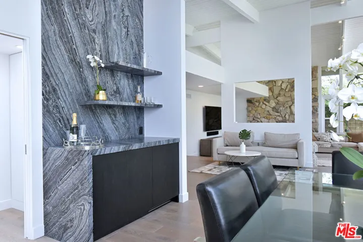13413 Bayliss Road, Los Angeles, California 90049