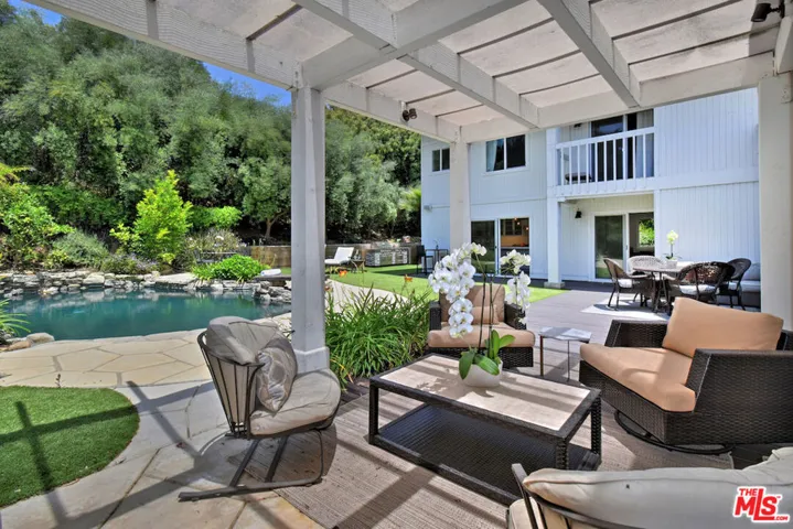 13413 Bayliss Road, Los Angeles, California 90049