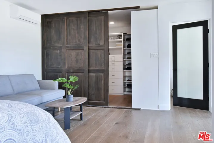 13413 Bayliss Road, Los Angeles, California 90049