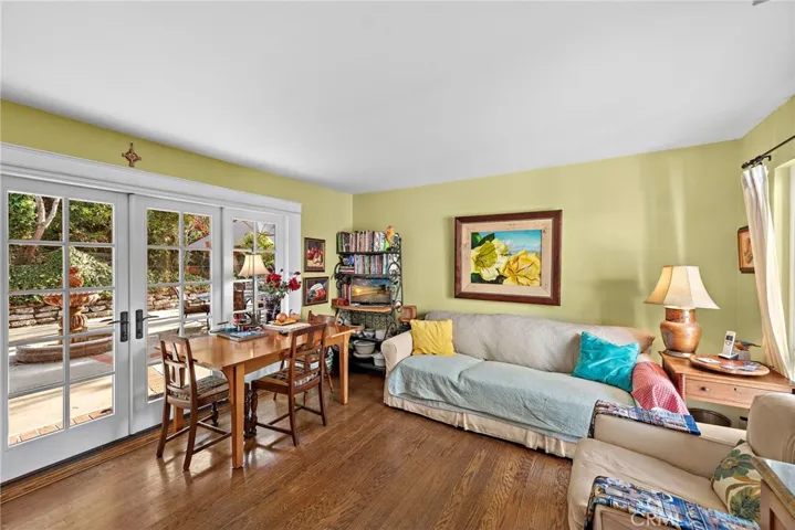 Den area adjacent to kitchen