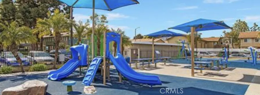 19788 Cambridge Lane, Huntington Beach, California 92646 home-pic-15