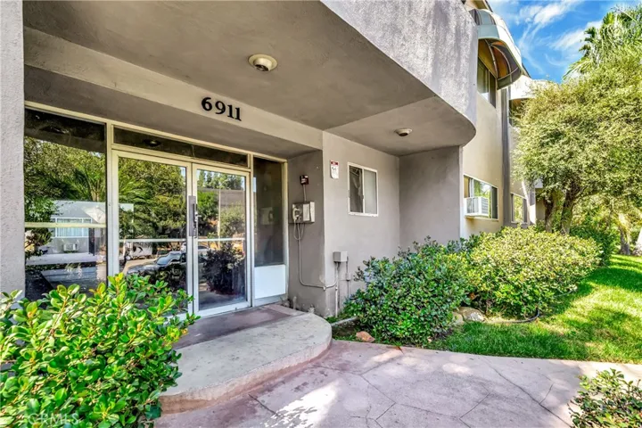 6911 Haskell Avenue, Van Nuys, California 91406