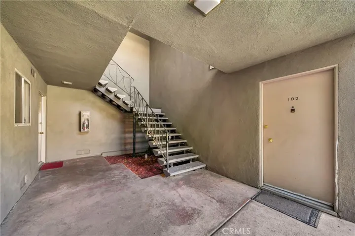 6911 Haskell Avenue, Van Nuys, California 91406