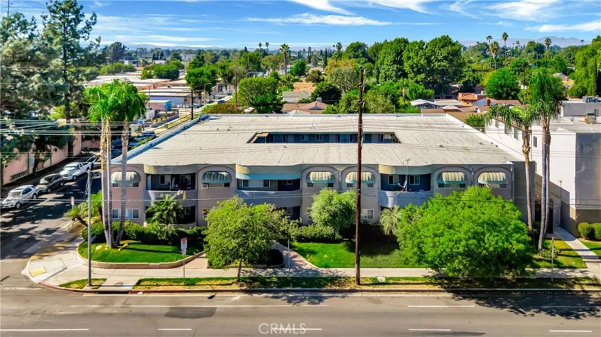 6911 Haskell Avenue, Van Nuys, California 91406