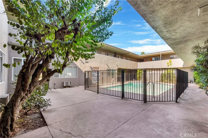 6911 Haskell Avenue, Van Nuys, California 91406