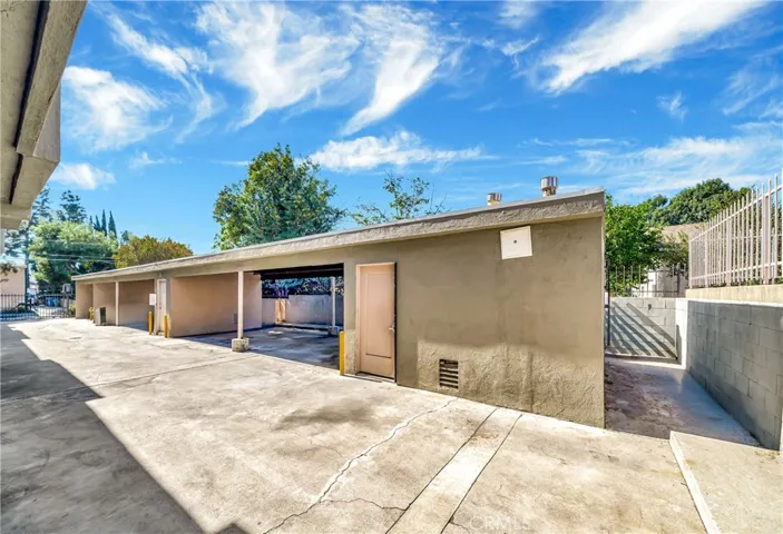6911 Haskell Avenue, Van Nuys, California 91406