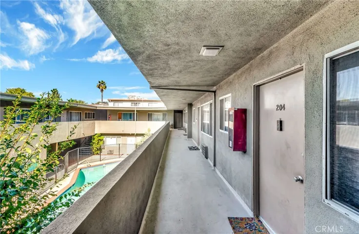 6911 Haskell Avenue, Van Nuys, California 91406