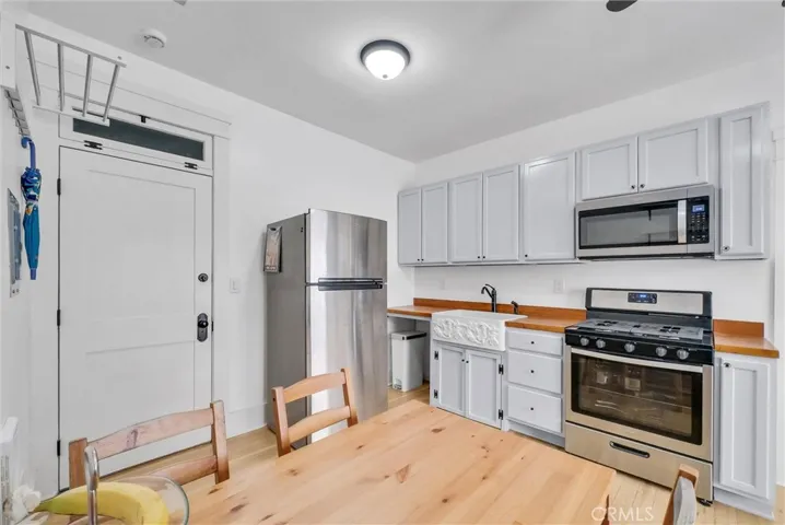354 Chestnut Avenue 2, Long Beach, California 90802