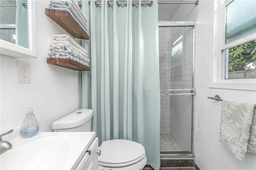 2514 E Harrison Street, Long Beach, California 90810 home-pic-17