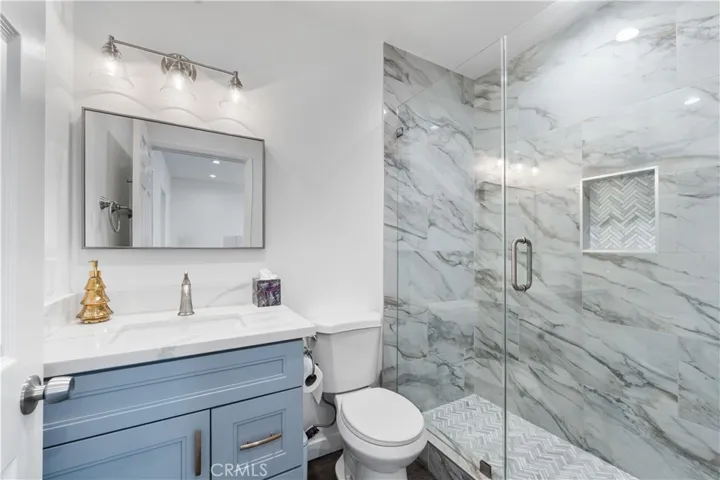 22202 Roscoe Boulevard, West Hills, California 91304