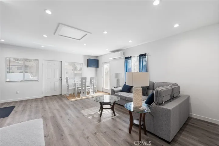 22202 Roscoe Boulevard, West Hills, California 91304