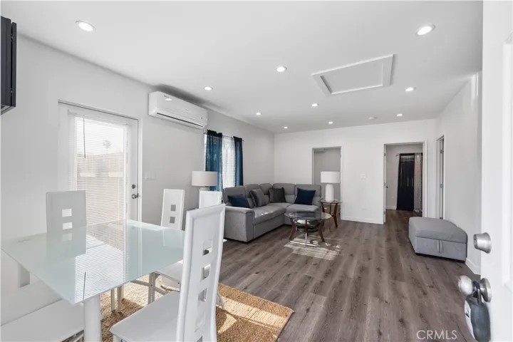 22202 Roscoe Boulevard, West Hills, California 91304