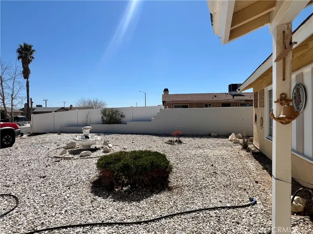 16388 Victoria Drive, Victorville, California 92394