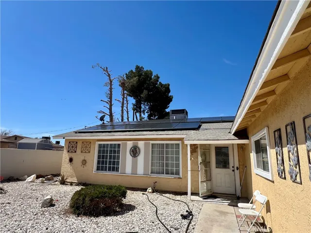 16388 Victoria Drive, Victorville, California 92394