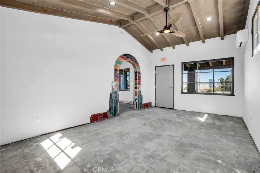 5770 Adobe Road, 29 Palms, California 92277 home-pic-14