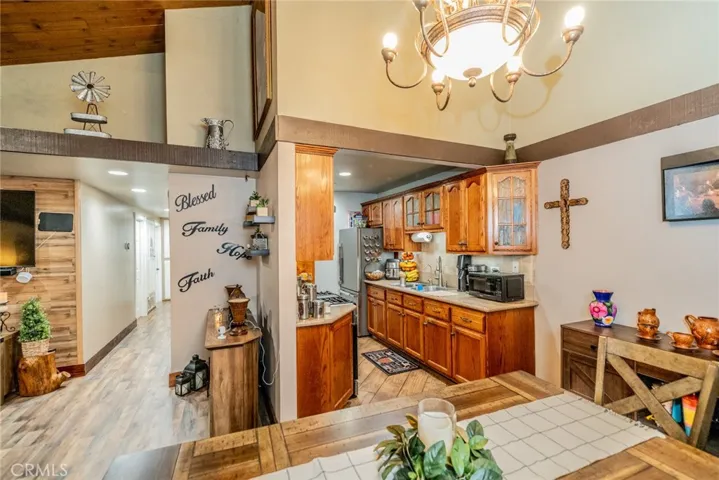 1428 W 8th Street, Upland, California 91786