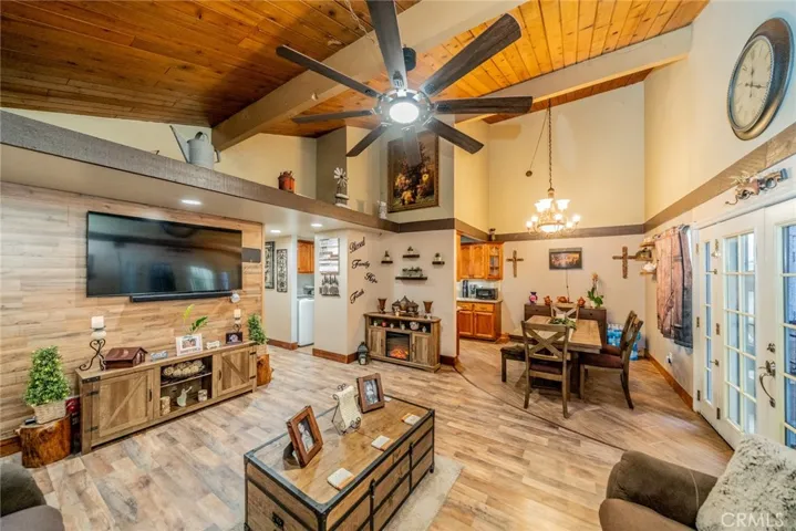 1428 W 8th Street, Upland, California 91786