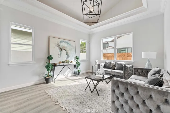 634 W Olive Avenue J, Monrovia, California 91016