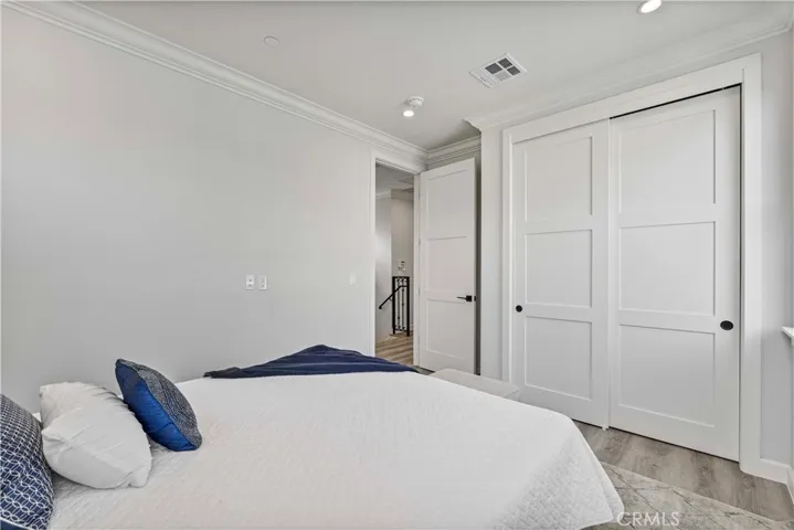 634 W Olive Avenue J, Monrovia, California 91016