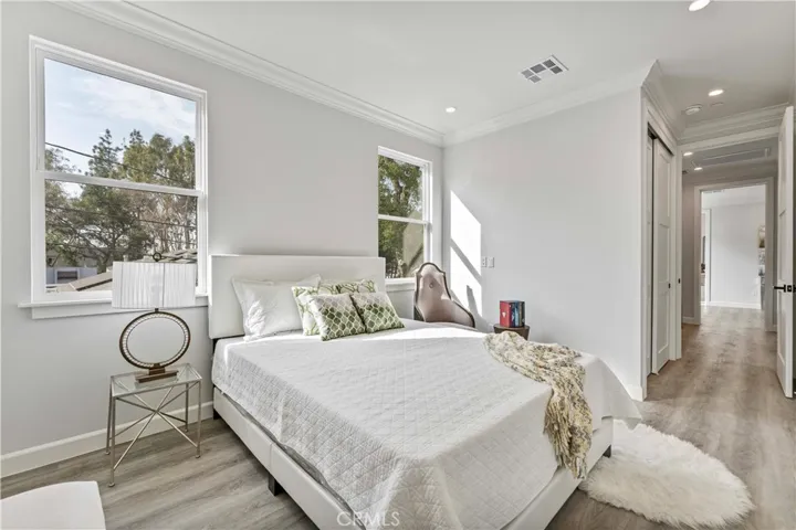 634 W Olive Avenue J, Monrovia, California 91016