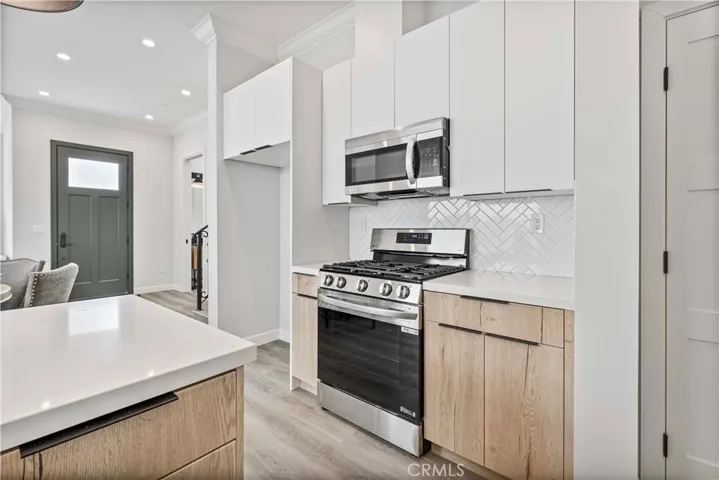 634 W Olive Avenue J, Monrovia, California 91016