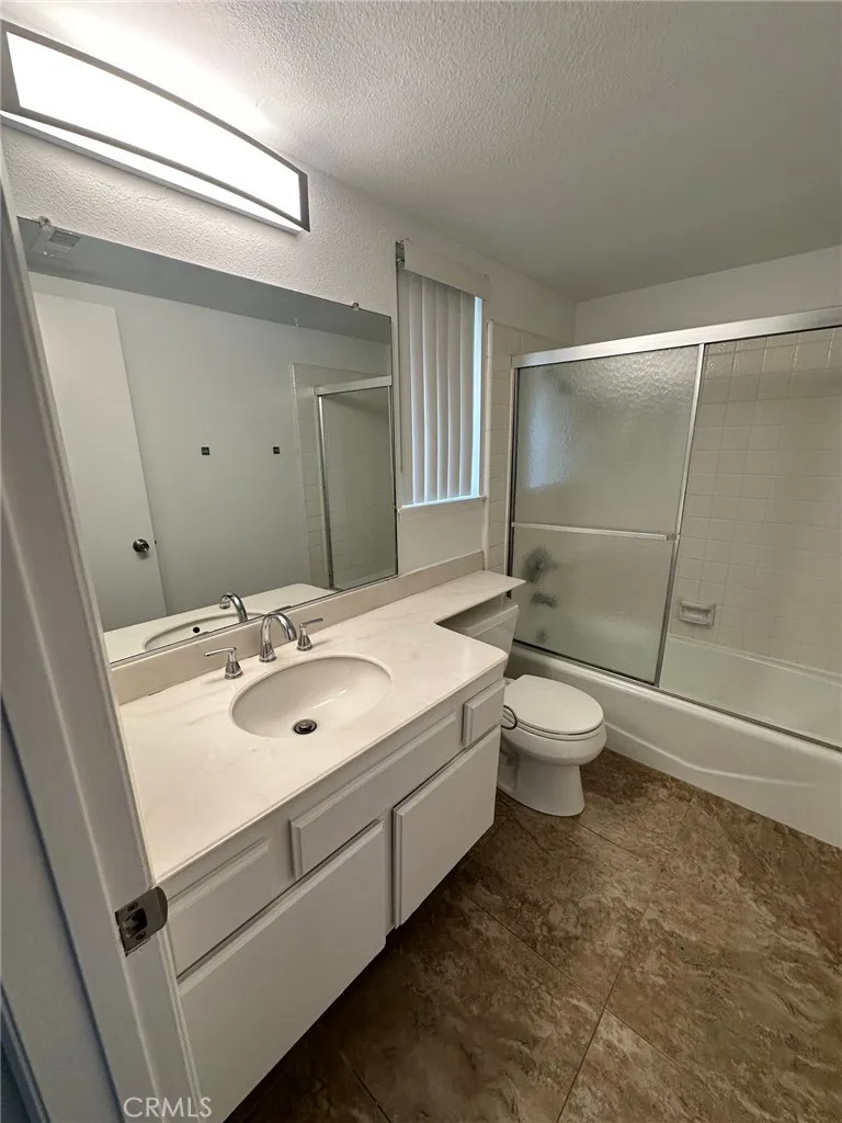 2663 another bathroom view.